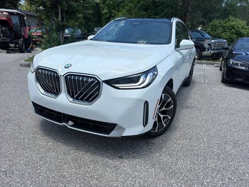 Used 2025 BMW X3 xDrive30i AWD/4WD image 4