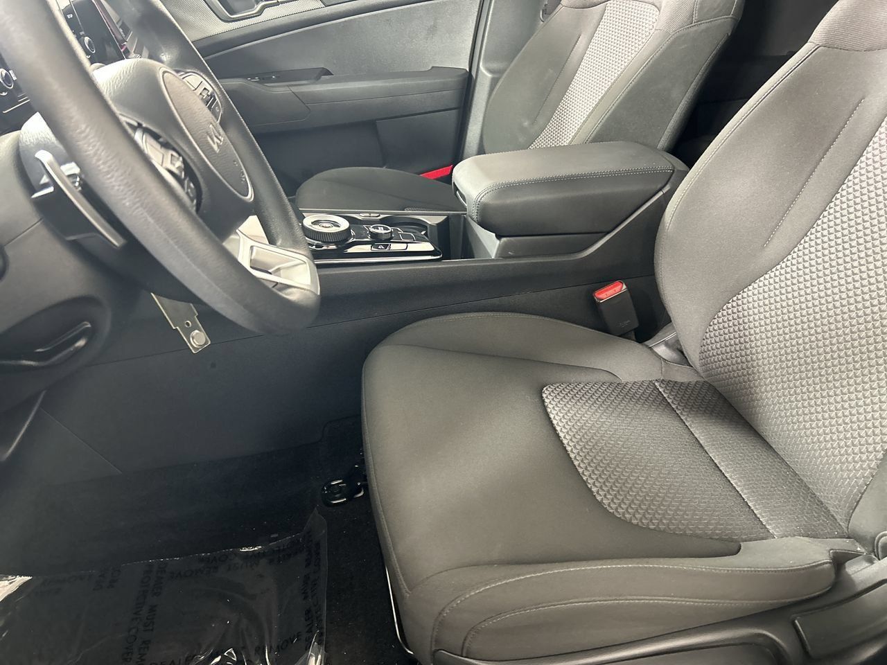 Used 2025 Kia Sportage LX FWD image 21