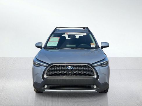 Used 2024 Toyota Corolla Cross XLE w/ Convenience Package image 7