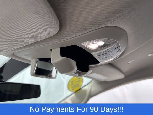 Used 2022 Chrysler Voyager LX FWD image 19