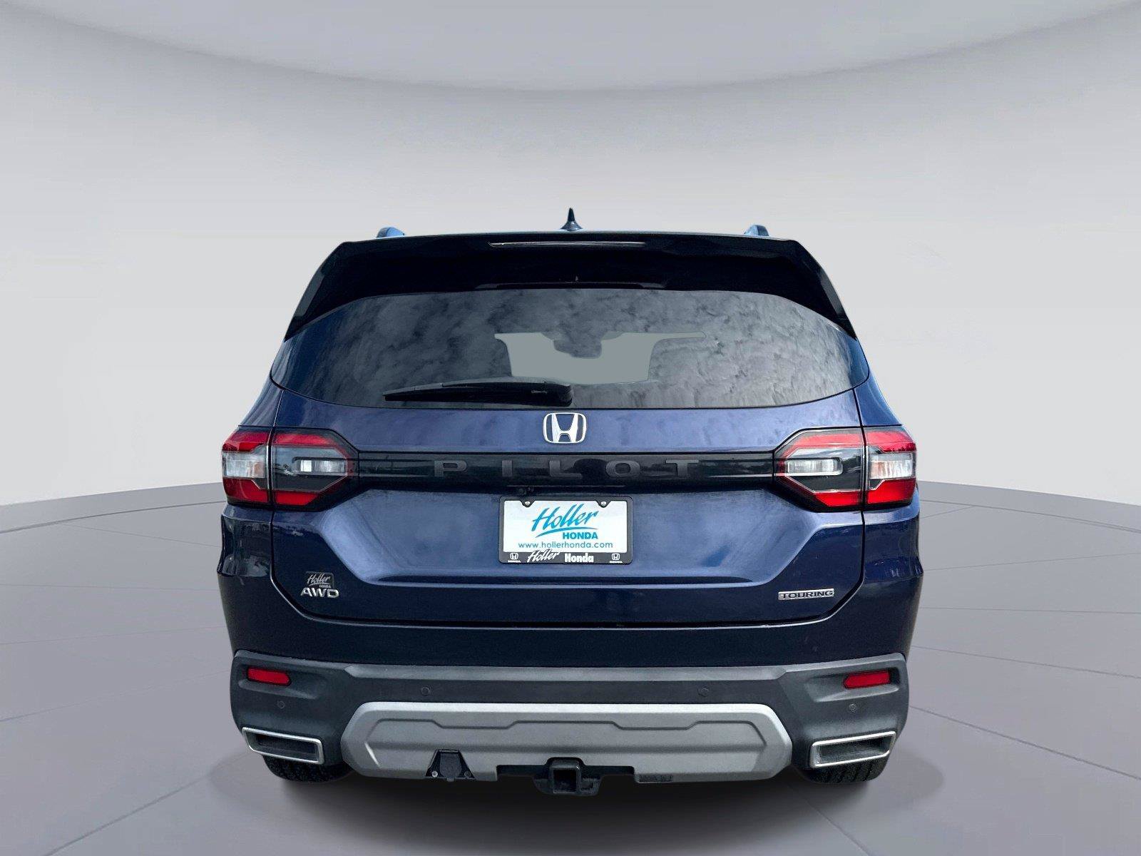 Certified 2024 Honda Pilot Touring image 5