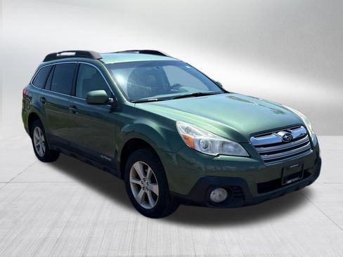 Used 2013 Subaru Outback 2.5i Premium w/ All-Weather Pkg AWD/4WD image 5