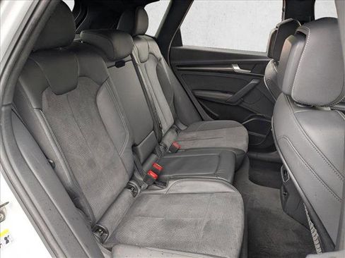 Used 2022 Audi SQ5 Premium Plus w/ Premium Plus Package AWD/4WD image 20