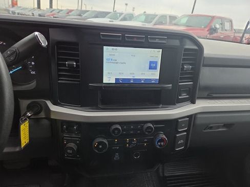 Used 2023 Ford F250 XLT w/ Snow Plow/Camper Package AWD/4WD image 15