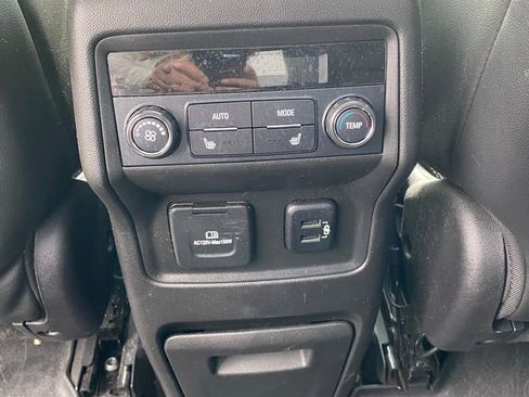 Used 2017 GMC Acadia SLT FWD image 21