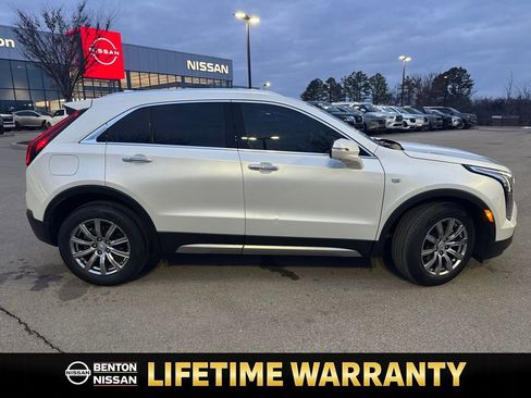 Used 2022 Cadillac XT4 Premium Luxury w/ Enhanced Visibility Package image 3