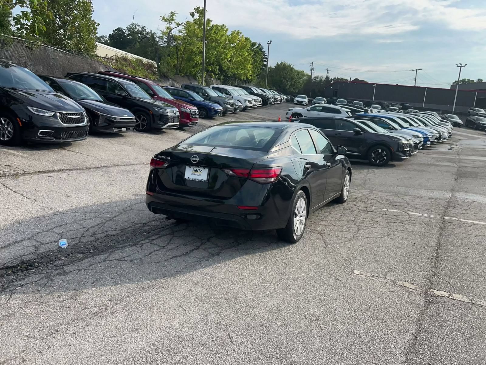 Used 2025 Nissan Sentra S FWD image 13