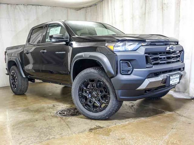 New 2026 Chevrolet Colorado Trail Boss AWD/4WD image 2