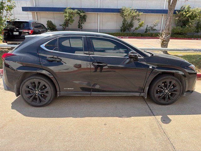 Used 2022 Lexus UX 250h F Sport w/ F Sport Premium Package AWD/4WD image 3