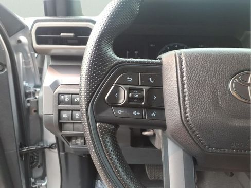 Used 2026 Toyota Tacoma SR5 AWD/4WD image 28