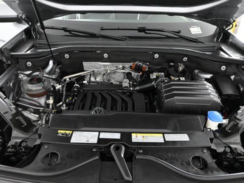 Certified 2022 Volkswagen Atlas SEL Premium image 35