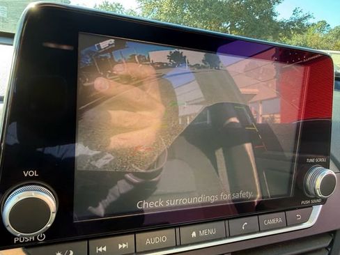 Used 2023 Nissan Altima 2.5 SV image 24