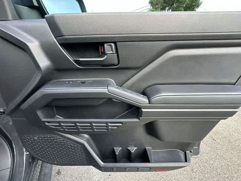 Used 2024 Toyota Tacoma SR AWD/4WD image 22