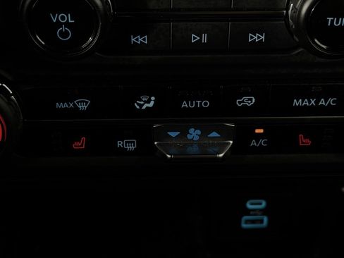 Used 2025 Ford Bronco Big Bend image 20