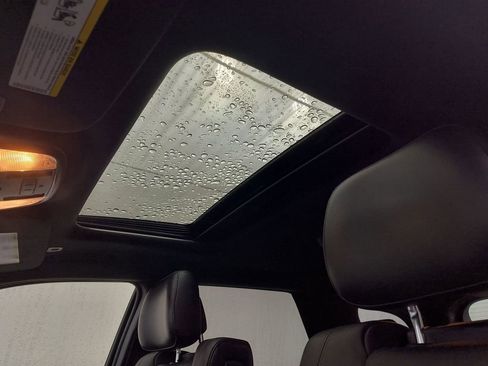 Used 2018 Dodge Durango R/T w/ Technology Group image 13