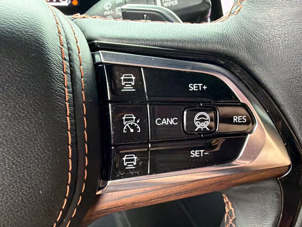 Used 2024 Jeep Grand Cherokee Summit w/ High Altitude Package AWD/4WD image 18