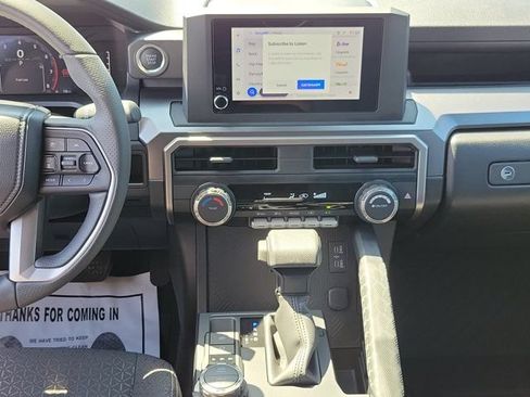 Used 2026 Toyota 4Runner SR5 AWD/4WD image 21
