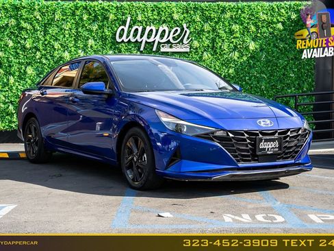 Used 2022 Hyundai Elantra SEL w/ Convenience Package image 3
