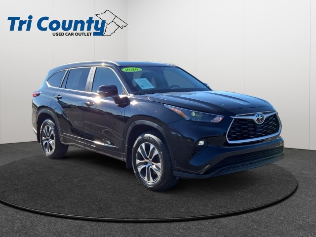 Certified 2026 Toyota Highlander XLE AWD/4WD image 1
