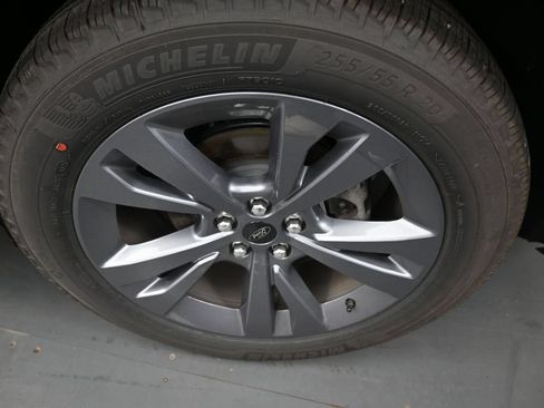 New 2026 Ford Explorer Active w/ Active Comfort Package AWD/4WD image 9