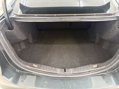 Used 2016 Ford Fusion SE FWD image 8