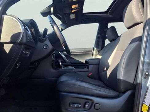 Used 2023 Lexus GX 460 Premium w/ Accessory Package image 26