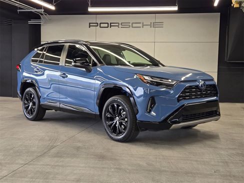 Used 2022 Toyota RAV4 XSE image 29