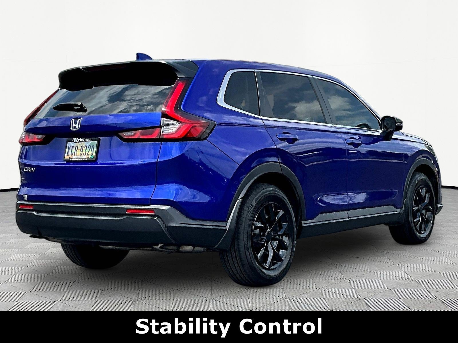 Used 2023 Honda CR-V LX image 6
