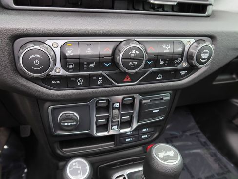 New 2025 Jeep Wrangler Unlimited Sport AWD/4WD image 19