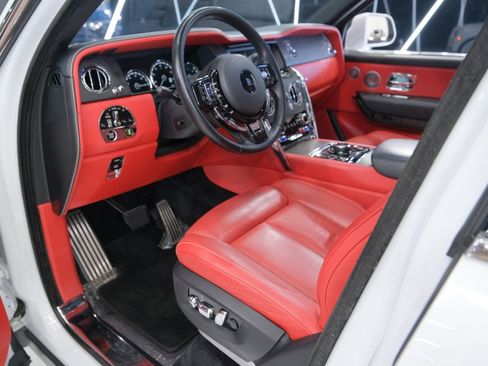 Used 2021 Rolls-Royce Cullinan image 54