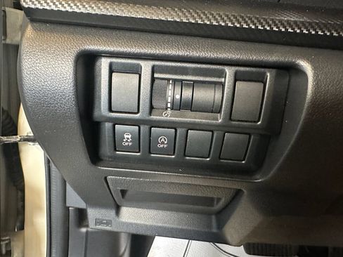 Used 2023 Subaru Crosstrek 2.0i Premium AWD/4WD image 18