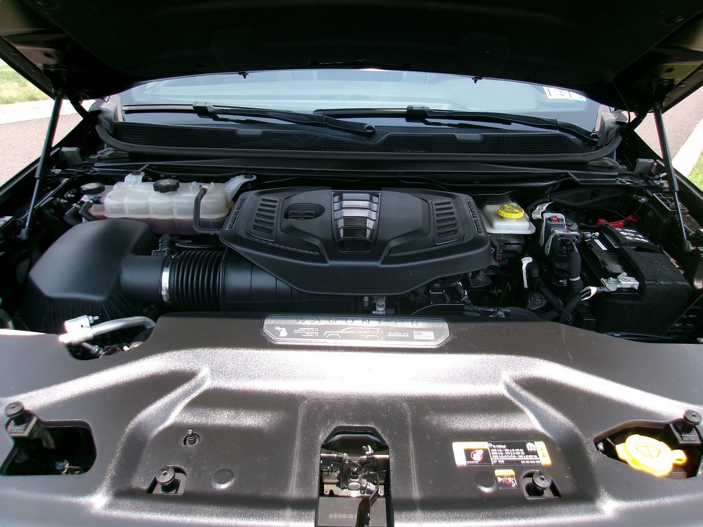 Used 2024 Jeep Wagoneer L Series II AWD/4WD image 20