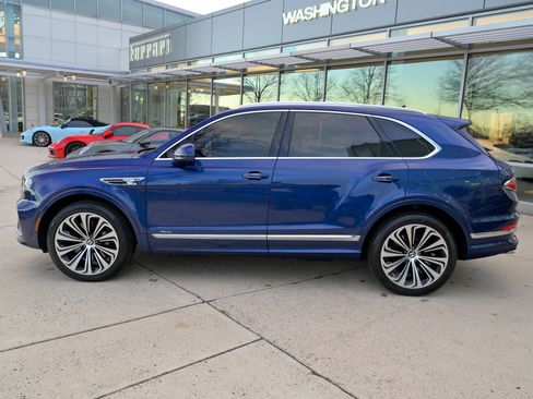Used 2023 Bentley Bentayga image 8