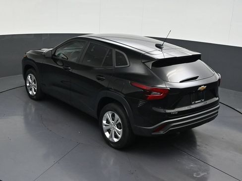 Used 2024 Chevrolet Trax LS FWD image 20