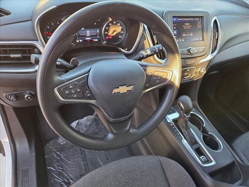 Used 2023 Chevrolet Equinox LT w/ LPO, Floor Liner Package image 10