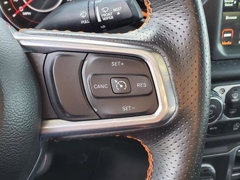 Used 2022 Jeep Gladiator Mojave w/ Cold Weather Group image 12