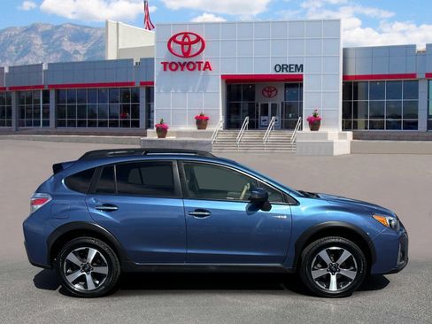 Used 2016 Subaru Crosstrek Touring AWD/4WD image 3