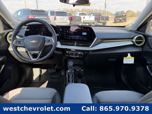 New 2026 Chevrolet Trax LT w/ Driver Confidence Package image 13