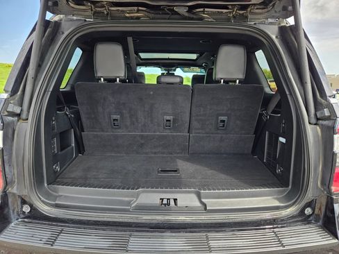 Used 2020 Ford Expedition Limited w/ Equipment Group 302A AWD/4WD image 32