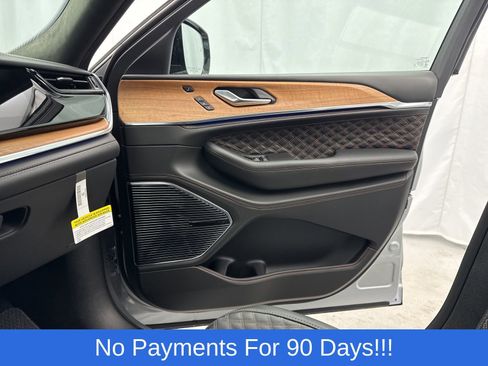 New 2026 Jeep Grand Cherokee Summit w/ Obsidian Package AWD/4WD image 28