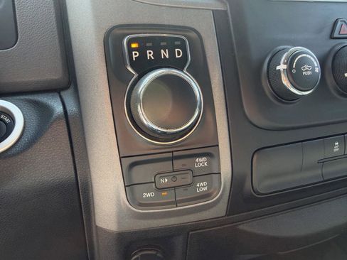 Used 2015 RAM 1500 Express AWD/4WD image 16