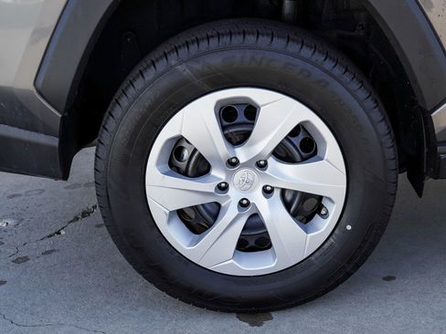 Certified 2024 Toyota RAV4 LE AWD/4WD image 11