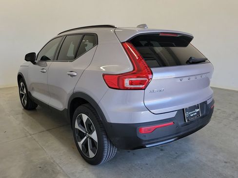 Certified 2026 Volvo XC40 B5 Plus AWD/4WD image 7
