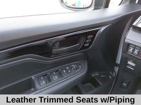 Used 2025 Honda Odyssey Touring image 15