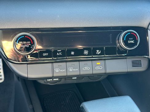 New 2025 Hyundai Elantra Sport image 30