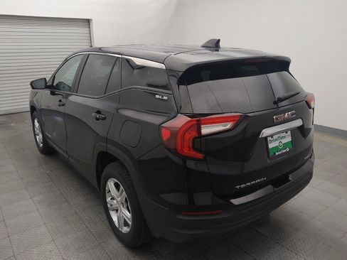 Used 2024 GMC Terrain SLE AWD/4WD image 5