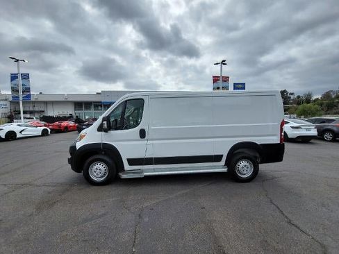 Used 2025 RAM ProMaster 2500 w/ U-Haul Equipment Group FWD image 5