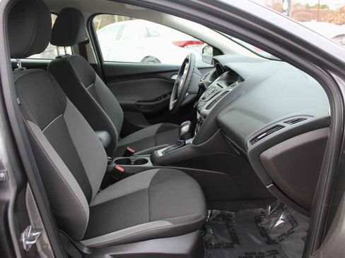 Used 2014 Ford Focus SE image 26