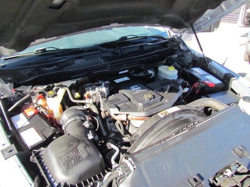 Used 2018 RAM 3500 SLT image 22