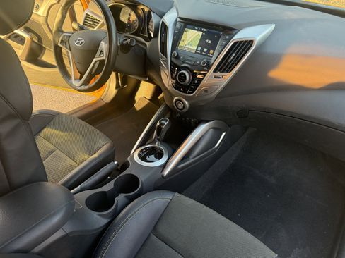 Used 2016 Hyundai Veloster w/ Option Group 02 image 13